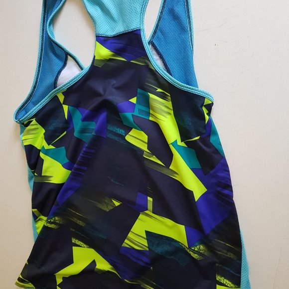 Xersion Size medium Work out athletic gym tank top Women - Picture 3 of 3